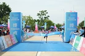 揭秘“电竞博彩”：当游戏数据变成筹码，博弈的边界在哪里？（透视电竞博彩：当游戏数据化作赌注，博弈的界限究竟在哪？）