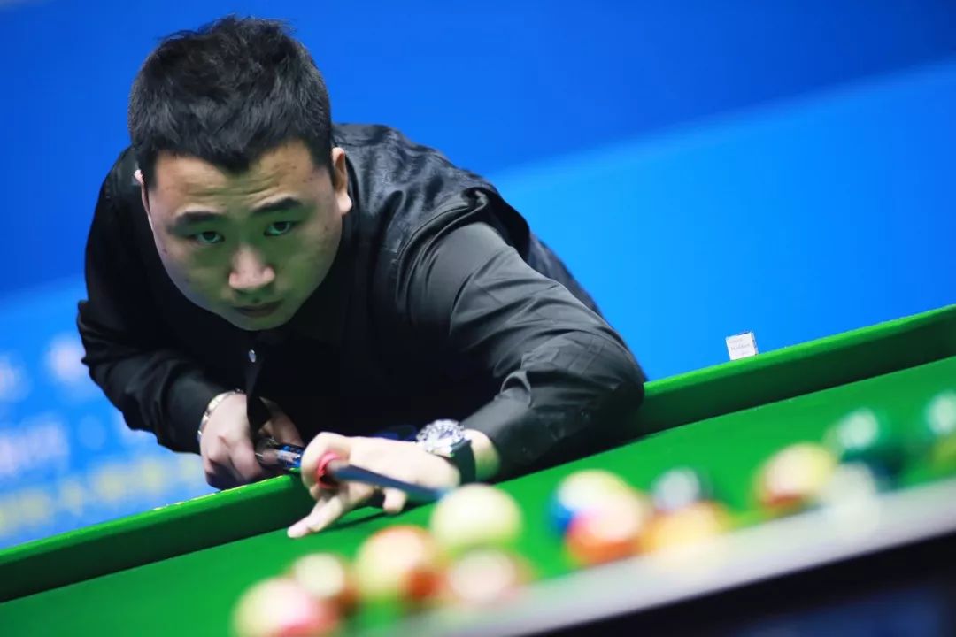 不仅通过 不仅通过